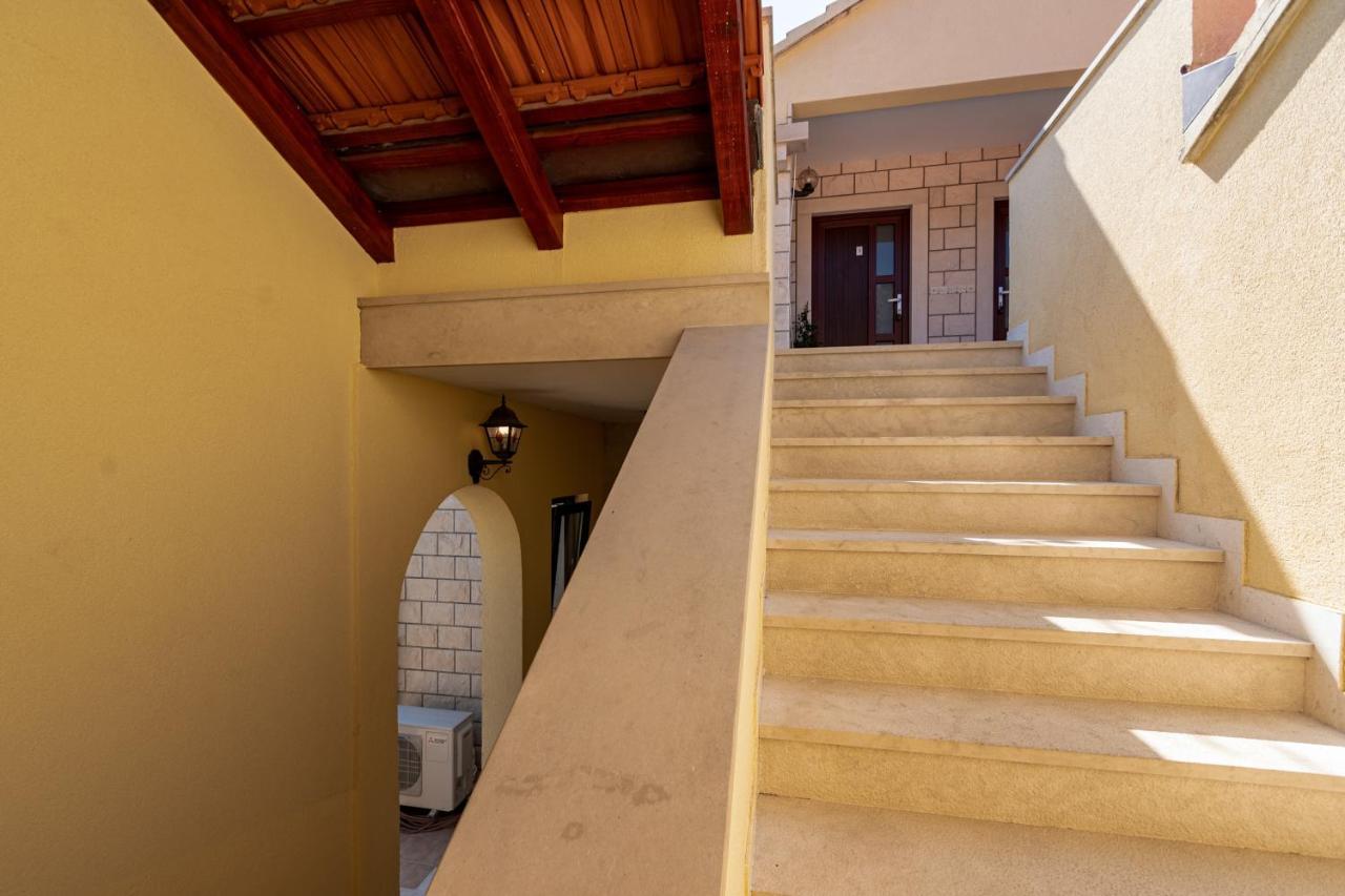 Villa Ana Zrnovo Esterno foto